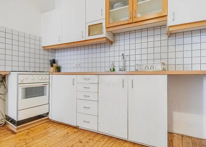 Affordable Near Wiener Stadthalle