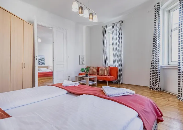 Apartamento Affordable Near Wiener Stadthalle Viena