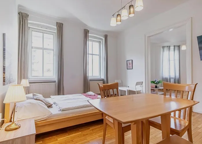 Apartamento Affordable Near Wiener Stadthalle Viena
