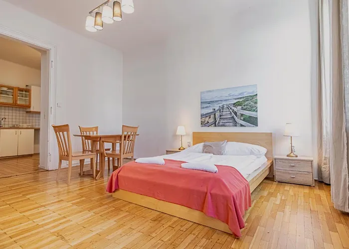 Affordable Near Wiener Stadthalle Viena