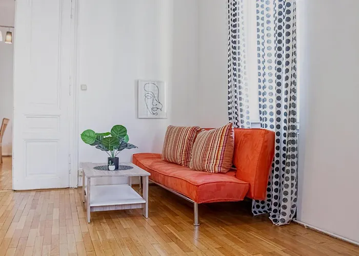 Apartamento Affordable Near Wiener Stadthalle Viena
