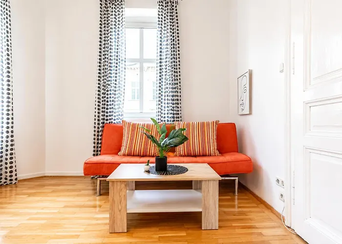 Affordable Near Wiener Stadthalle Apartamento