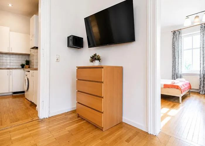 Affordable Near Wiener Stadthalle Apartamento