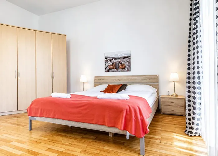 Affordable Near Wiener Stadthalle Viena