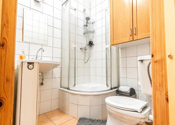 Affordable Near Wiener Stadthalle Apartamento