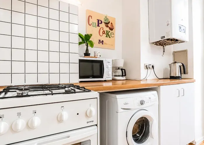 Affordable Near Wiener Stadthalle